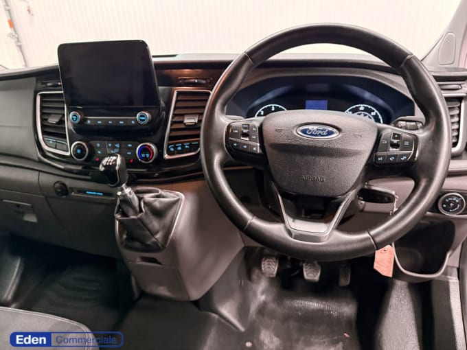2025 Ford Transit Custom