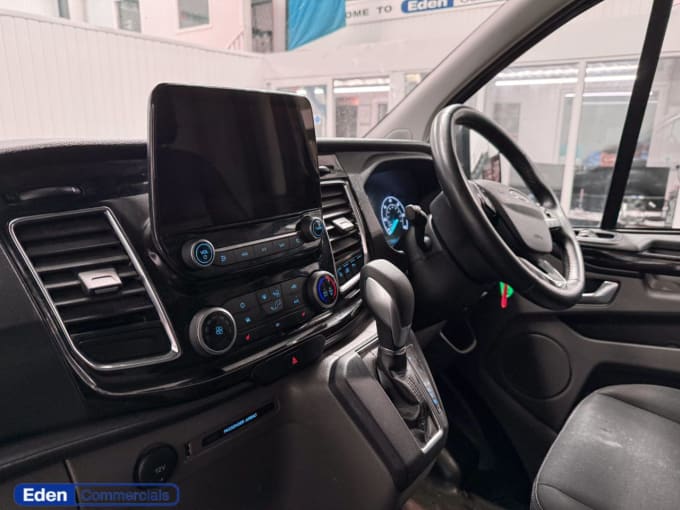 2025 Ford Transit Custom