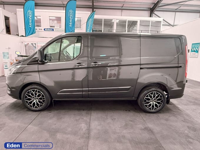 2025 Ford Transit Custom