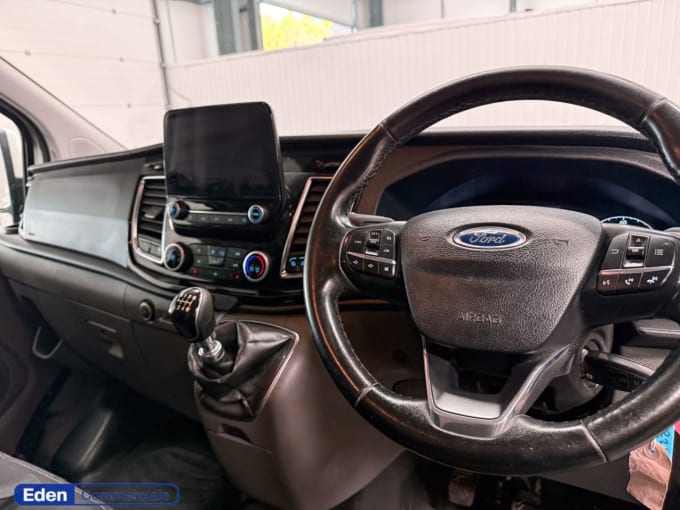 2025 Ford Transit Custom