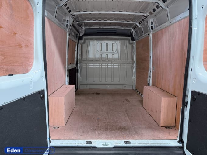 2025 Peugeot Boxer