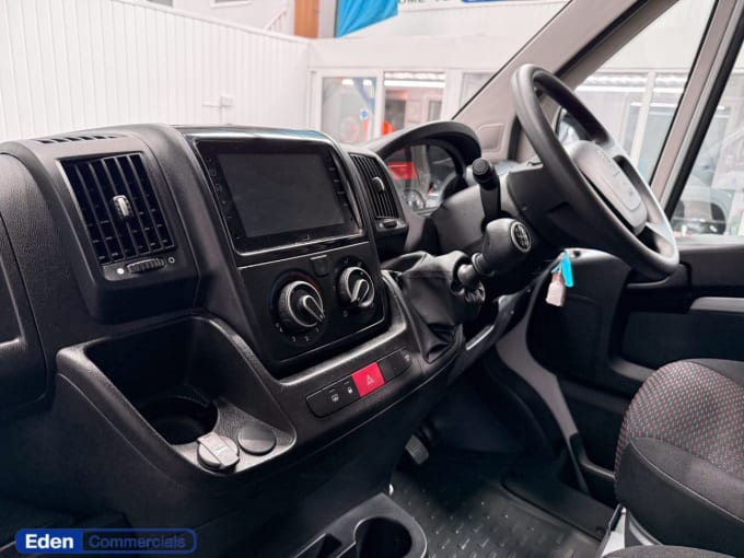2025 Peugeot Boxer