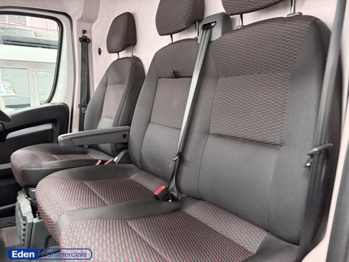 2025 Peugeot Boxer