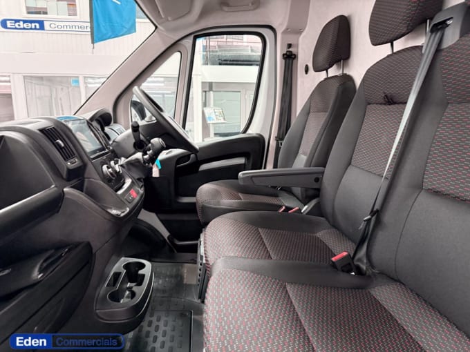 2025 Peugeot Boxer
