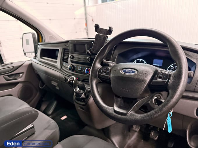 2025 Ford Transit Custom