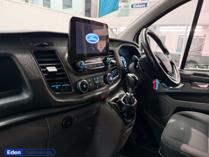 2025 Ford Transit Custom