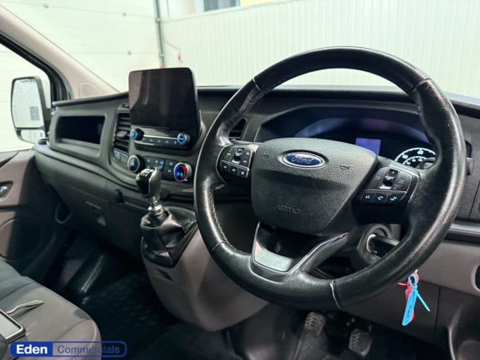 2025 Ford Transit Custom