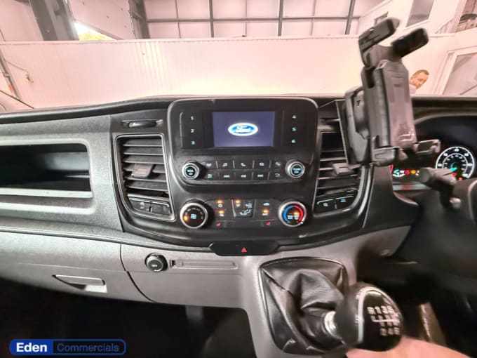 2025 Ford Transit Custom