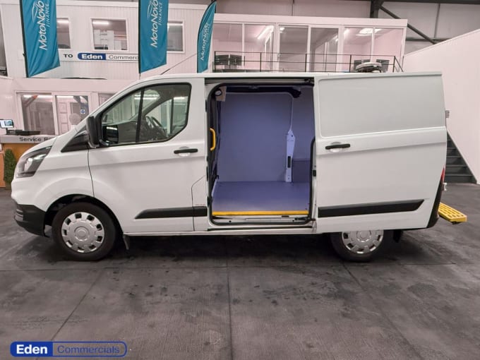 2025 Ford Transit Custom