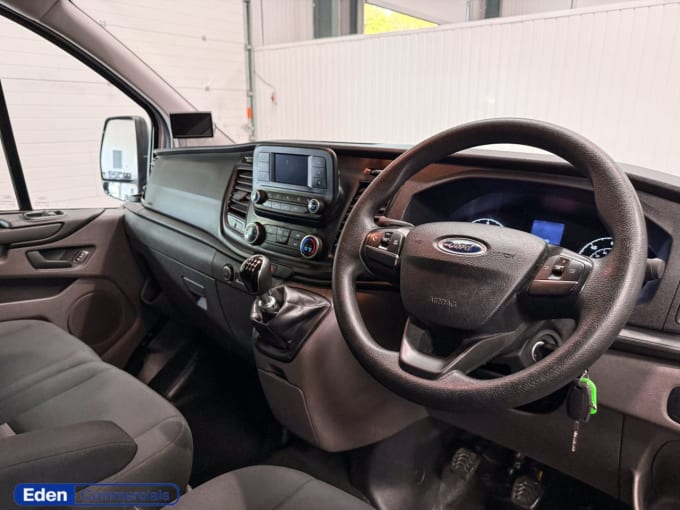 2025 Ford Transit Custom