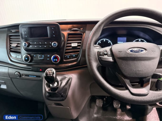 2025 Ford Transit Custom