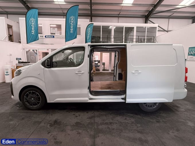 2025 Vauxhall Vivaro