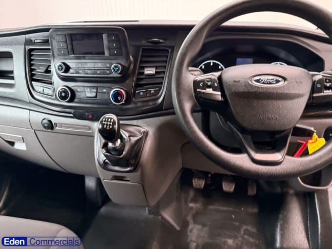 2025 Ford Transit Custom