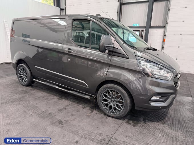 2025 Ford Transit Custom