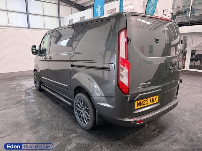 2025 Ford Transit Custom