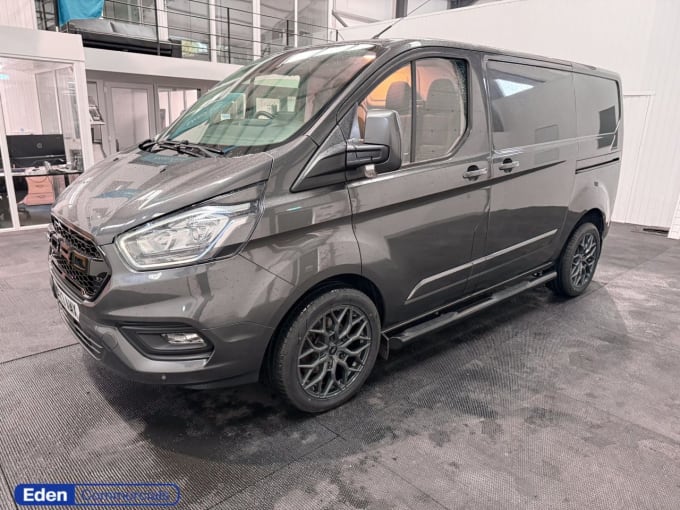 2025 Ford Transit Custom