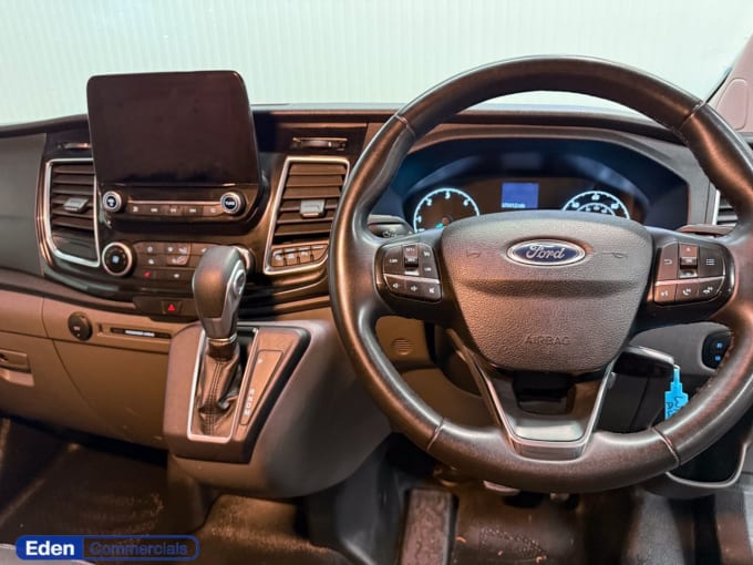 2025 Ford Transit Custom