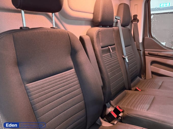2025 Ford Transit Custom