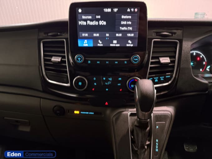 2025 Ford Transit Custom
