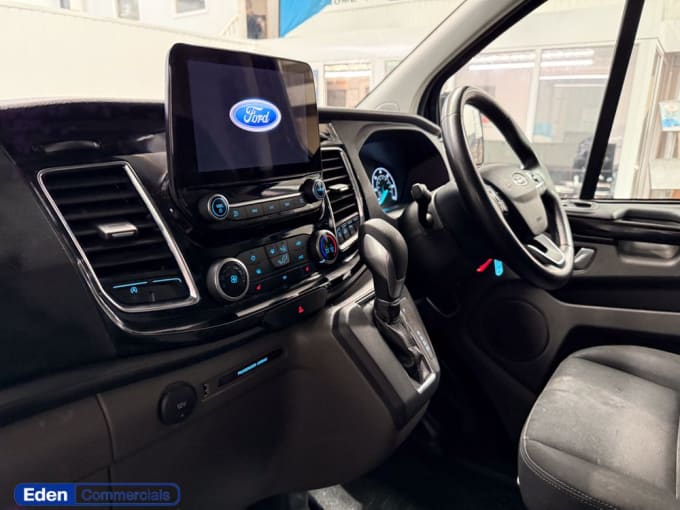 2025 Ford Transit Custom