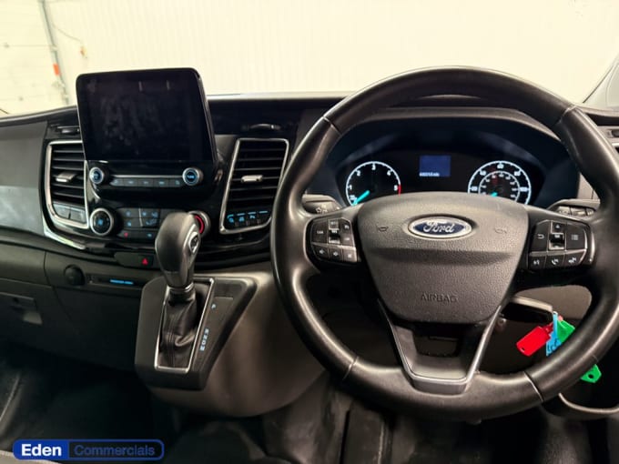 2025 Ford Transit Custom