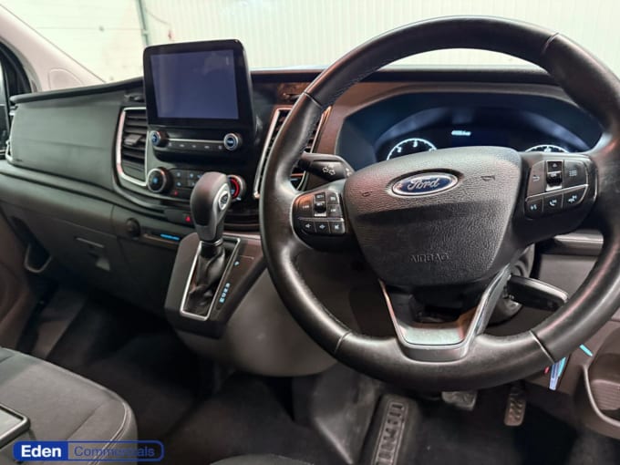 2025 Ford Transit Custom