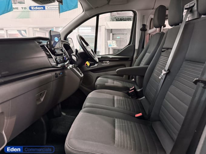 2025 Ford Transit Custom