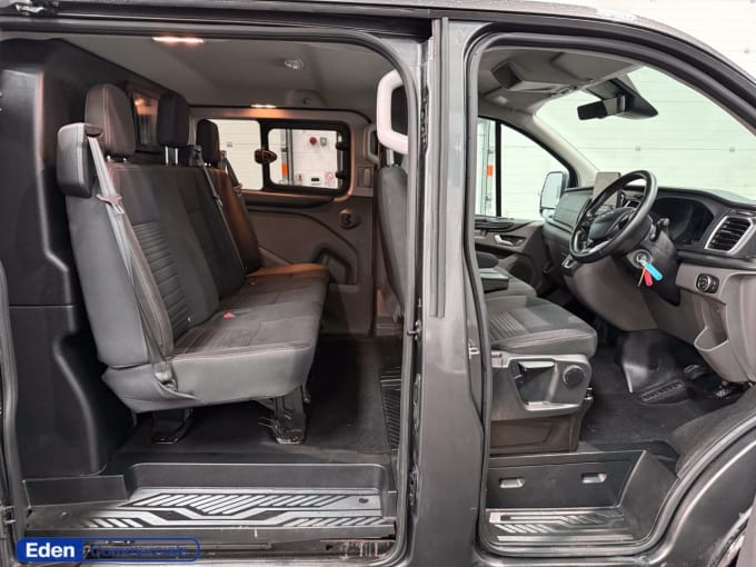 2025 Ford Transit Custom