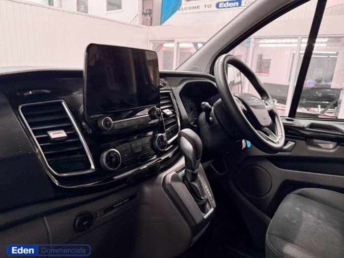 2025 Ford Transit Custom