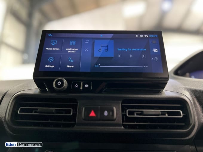 2025 Peugeot Partner