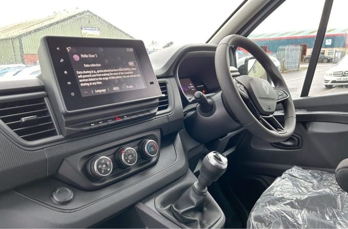 2025 Renault Trafic