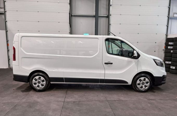 2025 Renault Trafic