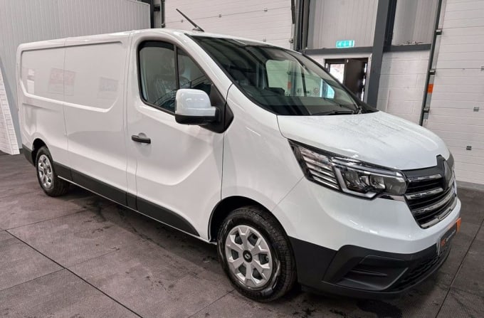 2025 Renault Trafic