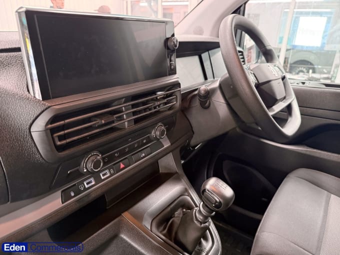 2025 Vauxhall Vivaro