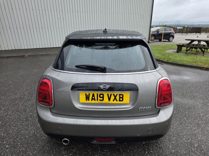 2025 Mini Hatch