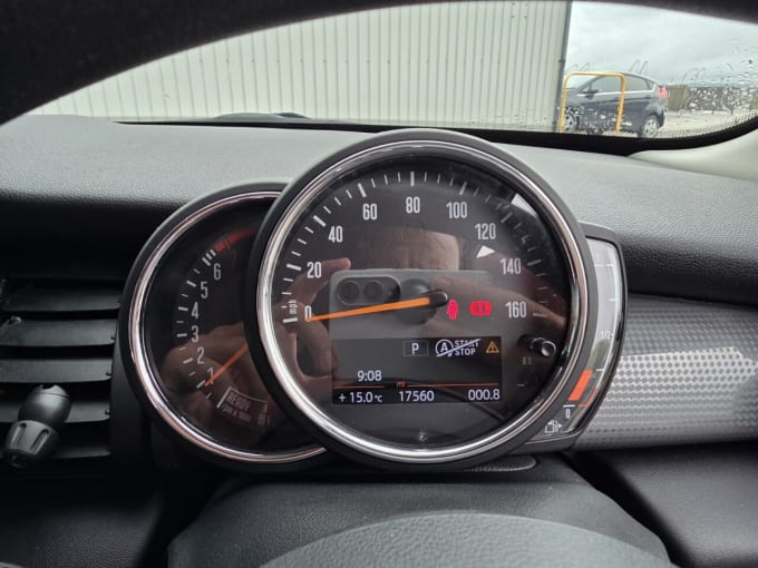 2025 Mini Hatch