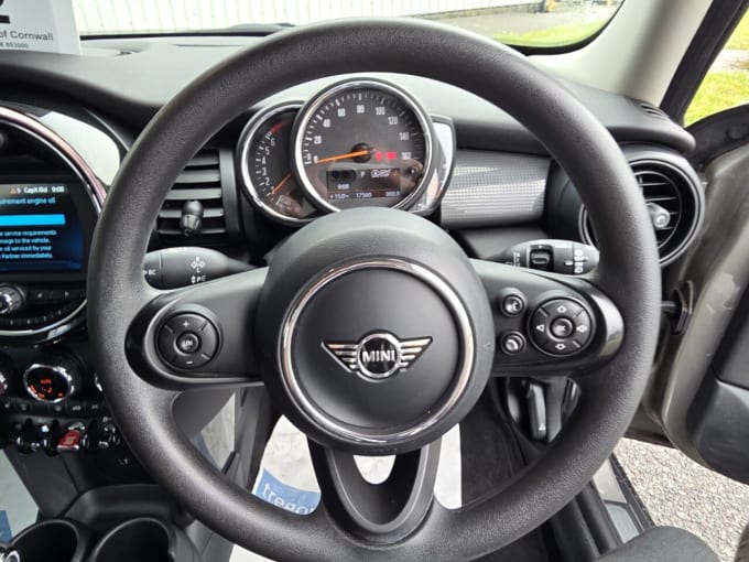 2025 Mini Hatch