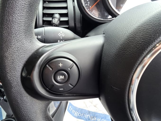 2025 Mini Hatch