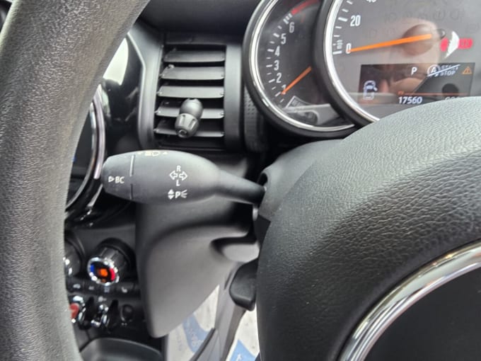 2025 Mini Hatch
