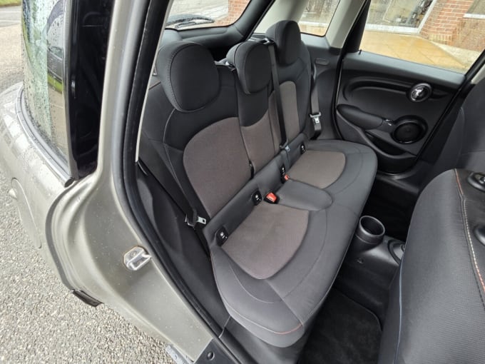 2025 Mini Hatch