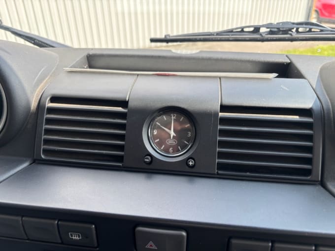 2025 Land Rover Defender 90