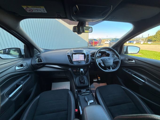2025 Ford Kuga