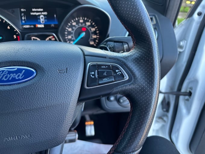 2025 Ford Kuga