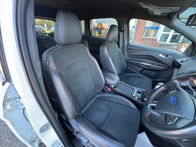 2025 Ford Kuga
