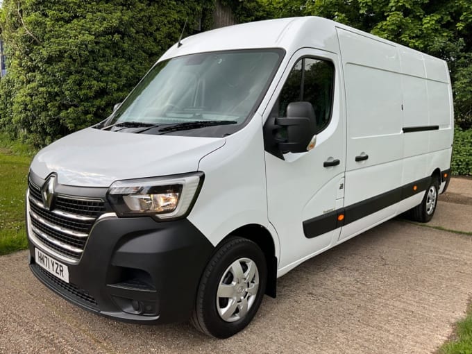 2024 Renault Master