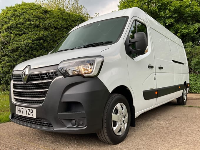 2024 Renault Master