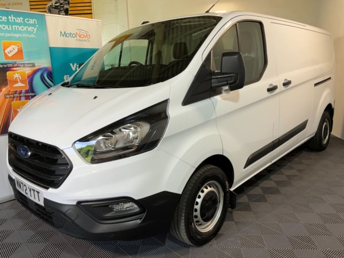 2024 Ford Transit Custom