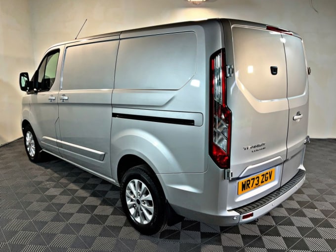 2024 Ford Transit Custom