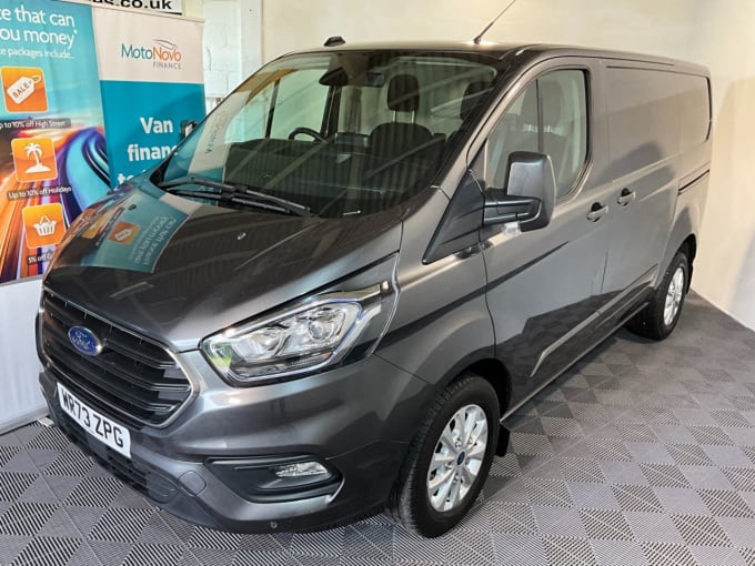 2024 Ford Transit Custom