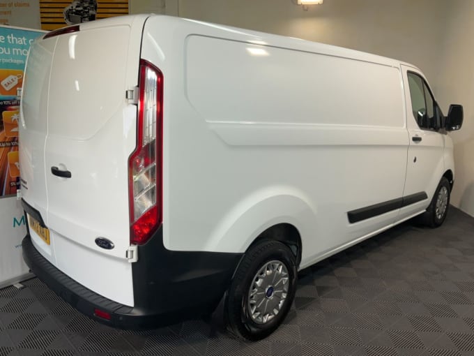 2024 Ford Transit Custom